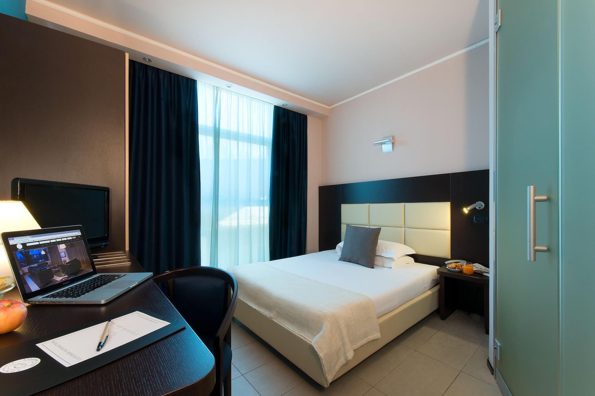 Hotel Villa Ducale Парма Экстерьер фото