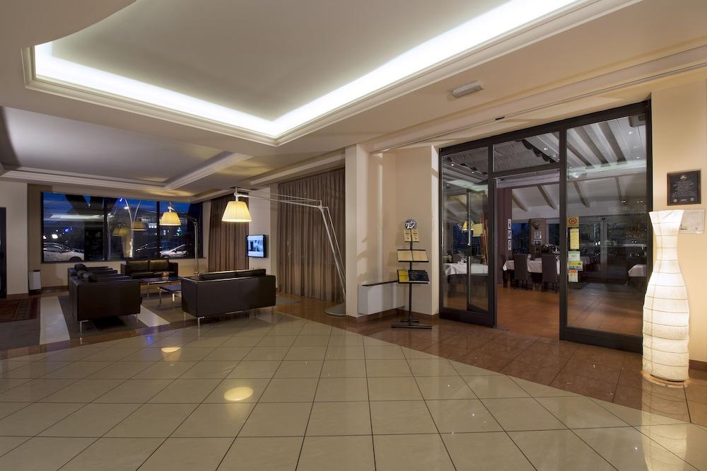 Hotel Villa Ducale Парма Экстерьер фото