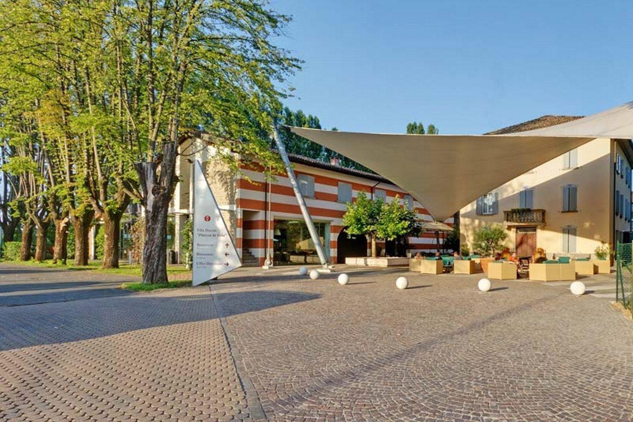 Hotel Villa Ducale Парма Экстерьер фото
