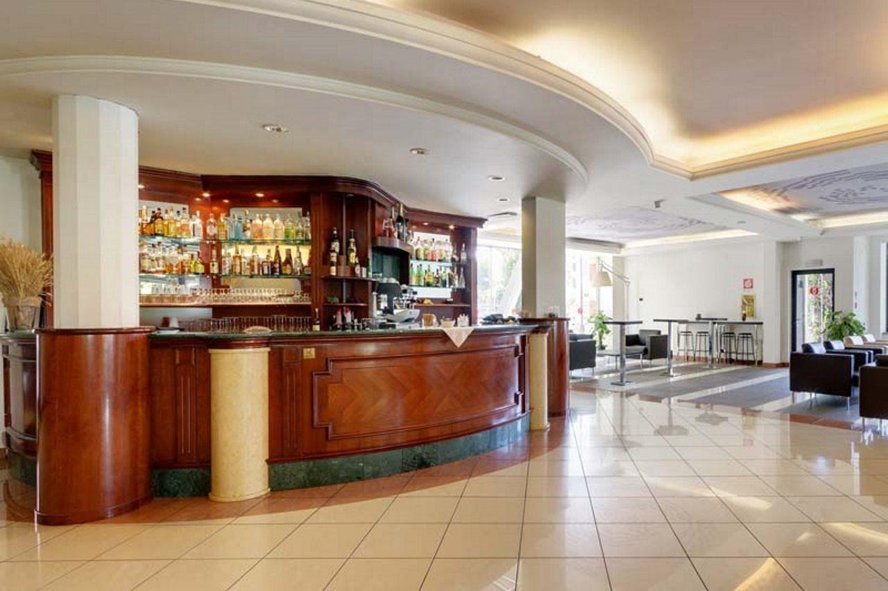 Hotel Villa Ducale Парма Экстерьер фото