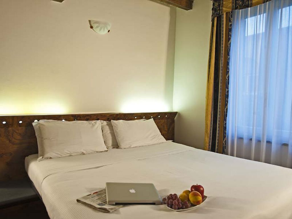 Hotel Villa Ducale Парма Экстерьер фото