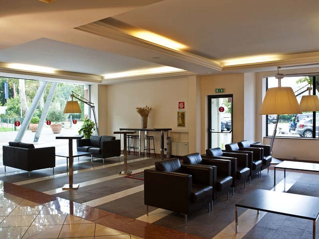 Hotel Villa Ducale Парма Экстерьер фото